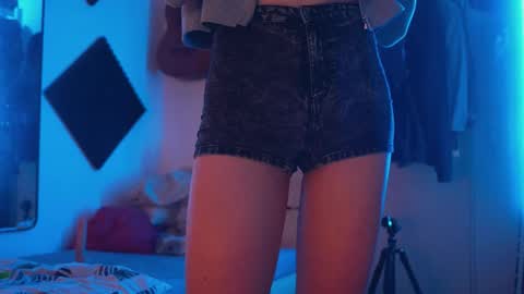 jfemk online show from November 2025 10:09:02 PM