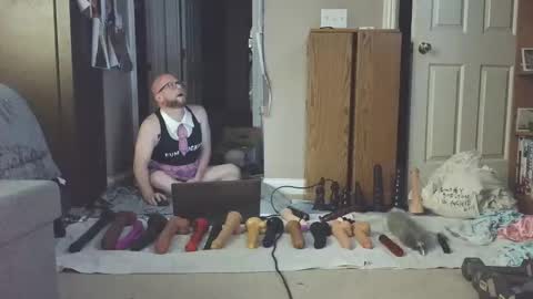 Snapshot of jghosty69 chatting on February 2025 01:19:02 AM Nasty Cumslut online show from February 2025 01:19:02 AM