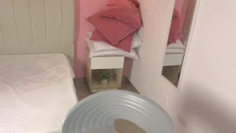 Jhan online show from March 2026 12:21:02 PM