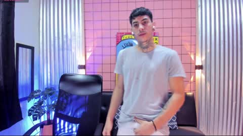 Snapshot of jharol_cardona chatting on December 2024 01:22:02 PM Jharol online show from December 2024 01:22:02 PM