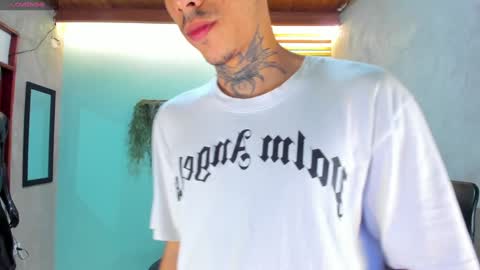 Snapshot of jharol_cardona chatting on December 2024 01:16:02 AM Jharol online show from December 2024 01:16:02 AM