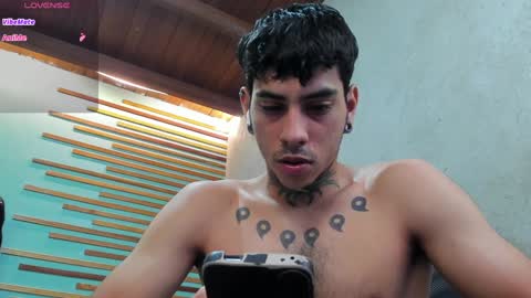 Snapshot of jharol_cardona chatting on January 2025 04:27:01 AM Jharol online show from January 2025 04:27:01 AM