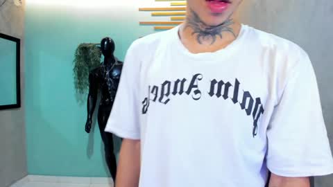 Snapshot of jharol_cardona chatting on January 2025 01:32:02 AM Jharol online show from January 2025 01:32:02 AM