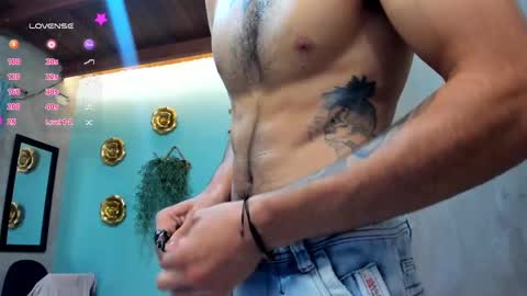 Snapshot of jharol_cardona chatting on September 2025 01:16:02 AM Jharol online show from September 2025 01:16:02 AM