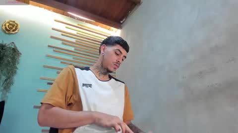 Snapshot of jharol_cardona chatting on September 2025 01:39:02 AM Jharol online show from September 2025 01:39:02 AM