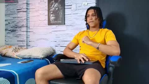 jhay_wheeler777 online show from October 2025 07:01:02 PM