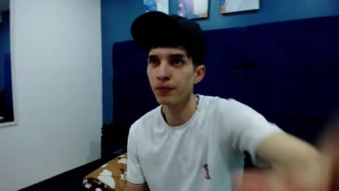 Snapshot of jheampiero chatting on October 2025 12:49:02 PM Jheampiero online show from October 2025 12:49:02 PM