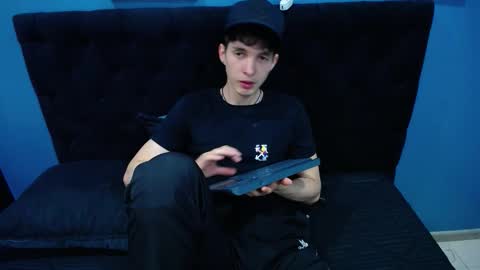 Snapshot of jheampiero chatting on November 2025 01:45:01 PM Jheampiero online show from November 2025 01:45:01 PM