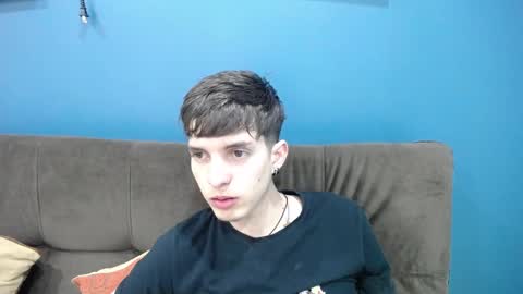 Jheampiero online show from November 2025 12:49:01 PM