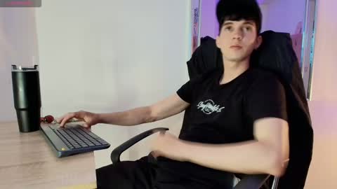 Snapshot of jheampiero chatting on March 2026 09:22:02 PM Jheampiero online show from March 2026 09:22:02 PM