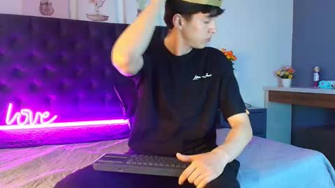 Snapshot of jheampiero chatting on March 2026 10:16:01 PM Jheampiero online show from March 2026 10:16:01 PM