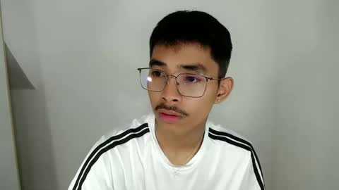 Johnny  online show from December 2025 09:27:01 AM