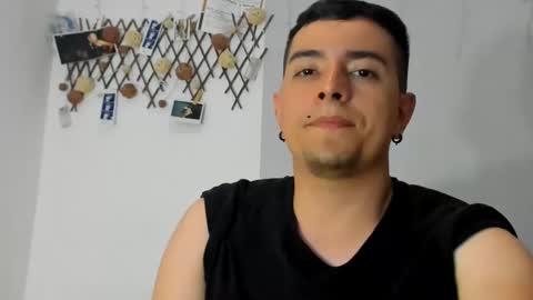 Snapshot of jhoan_saenz chatting on February 2025 05:13:01 AM Jhoan Saenz online show from February 2025 05:13:01 AM