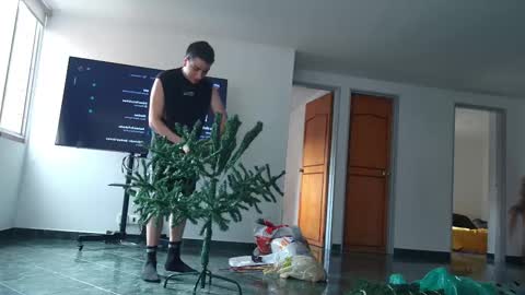 Jhoan Saenz online show from November 2025 09:09:01 PM