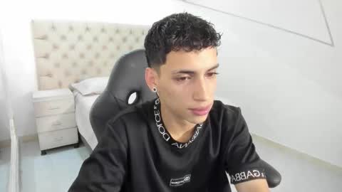 jhoanleandro online show from October 2025 05:32:01 AM