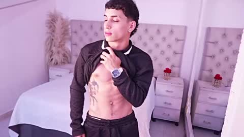 jhoanleandro online show from April 2026 05:38:01 AM
