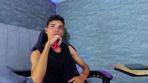 Jhohan Fox online show from November 2025 08:04:02 AM