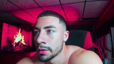 Jhojan Strong  online show from February 2025 11:32:01 PM