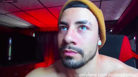 Jhojan Strong  online show from October 2025 08:29:02 PM