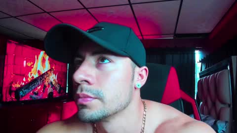 Snapshot of jhojanstrong_ chatting on February 2025 07:29:01 PM Jhojan Strong online show from February 2025 07:29:01 PM