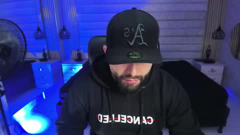 John Bear.... online show from February 2026 11:24:01 AM