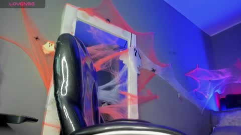 Jhon online show from October 2025 10:46:02 AM