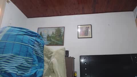 jhon tommy online show from January 2025 12:09:02 PM