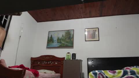 jhon tommy online show from February 2025 01:00:02 AM