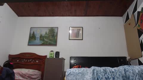 jhon tommy online show from February 2025 12:02:02 PM