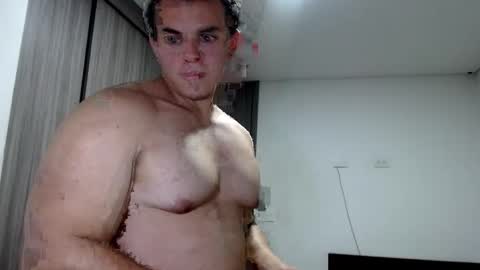 jhon_walkersky online show from May 2026 01:10:02 AM