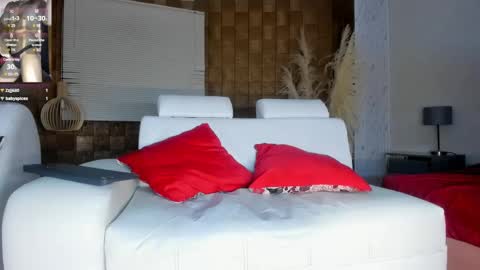 jhonaldsw online show from January 2025 03:37:02 PM