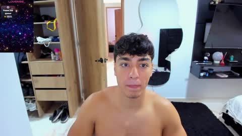 jhonaldsw online show from October 2025 02:05:01 PM