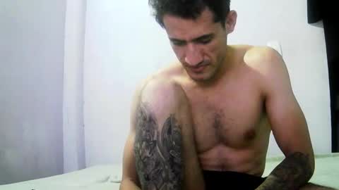 Snapshot of jhonduglas chatting on November 2025 03:10:02 AM jhonduglas online show from November 2025 03:10:02 AM