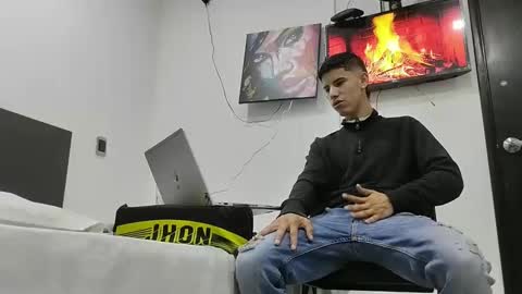 Snapshot of jhongrey2 chatting on February 2025 12:30:01 AM jhon online show from February 2025 12:30:01 AM