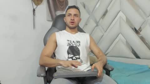 jhonny online show from December 2024 10:50:02 AM