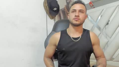 jhonny online show from February 2025 03:43:02 AM