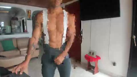 Snapshot of jhonnyxxfitnexx chatting on November 2025 07:21:01 PM jh online show from November 2025 07:21:01 PM