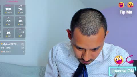 Snapshot of jhonyalzate chatting on December 2024 09:32:02 AM Jhony Alzate online show from December 2024 09:32:02 AM