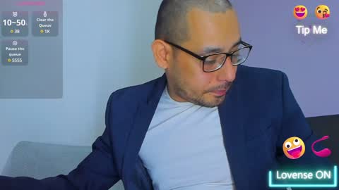 Snapshot of jhonyalzate chatting on December 2024 03:37:01 AM Jhony Alzate online show from December 2024 03:37:01 AM