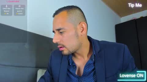 Jhony Alzate online show from October 2025 04:43:01 AM