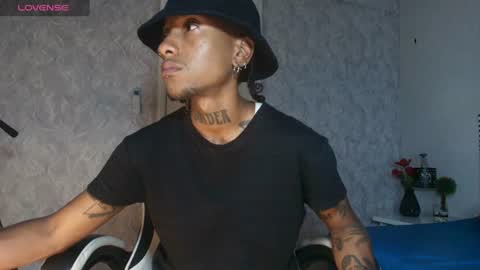jhonymiller online show from June 2026 10:53:02 PM