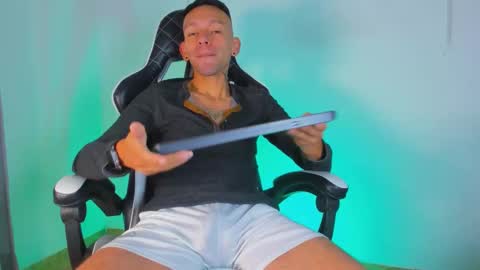 Jhors online show from October 2025 02:01:02 AM