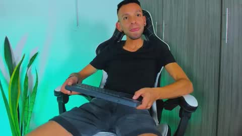 Jhors online show from October 2025 12:22:01 AM