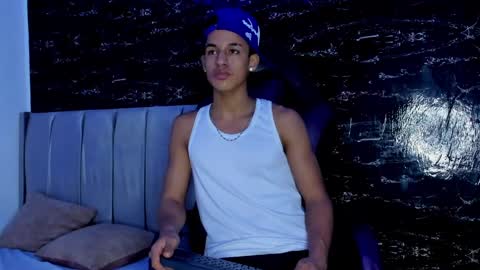 Snapshot of jhos_smith chatting on September 2025 04:07:01 AM Jhos online show from September 2025 04:07:01 AM