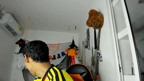 Snapshot of jhosep_hamilton chatting on November 2025 07:05:01 PM jhosep_hamilton online show from November 2025 07:05:01 PM