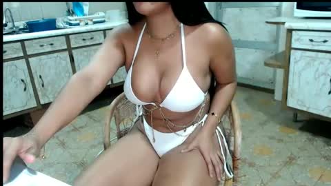 Snapshot of jhosibethsexy823 chatting on September 2025 05:18:02 PM Jhosibeth N online show from September 2025 05:18:02 PM
