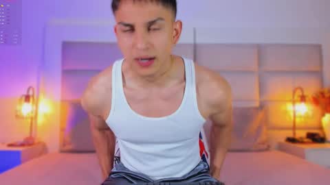 Snapshot of jhosua_hunt chatting on October 2025 02:01:02 AM Jhosua Hunt online show from October 2025 02:01:02 AM