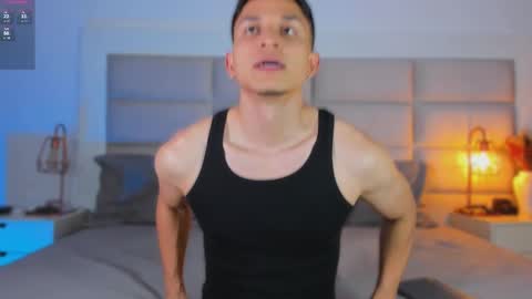 Snapshot of jhosua_hunt chatting on November 2025 04:04:01 AM Jhosua Hunt online show from November 2025 04:04:01 AM