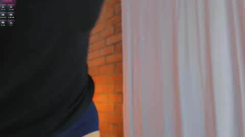 Snapshot of jhosua_hunt chatting on February 2026 01:04:01 AM Jhosua Hunt online show from February 2026 01:04:01 AM