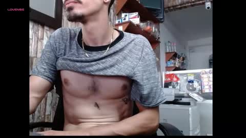 jhosuamoore2 online show from April 2026 09:05:01 PM